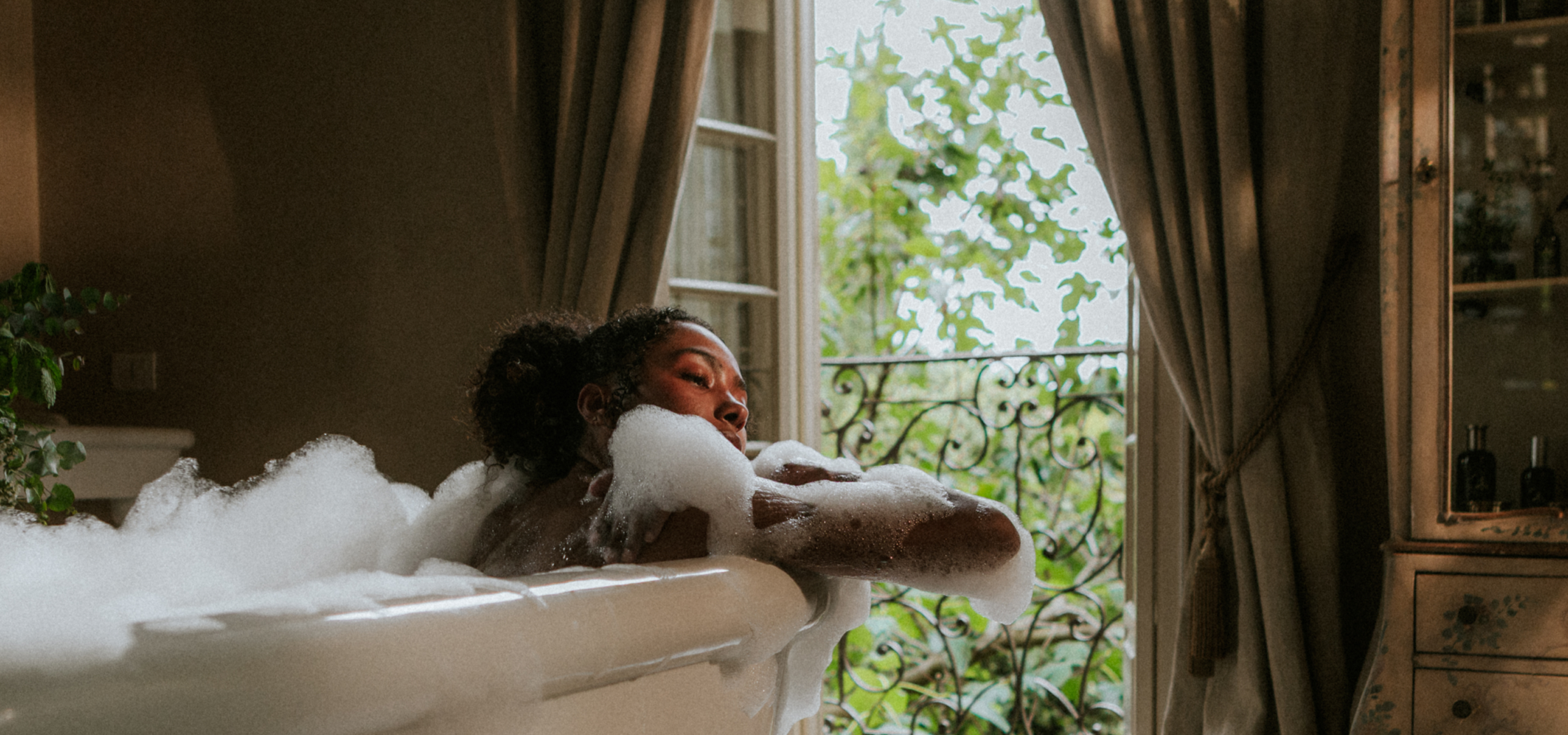 Sinking into a Cloud Nectar bath
